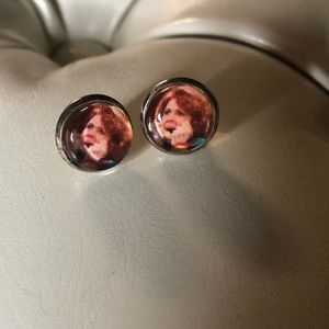 SNL Kristen Wiig earrings